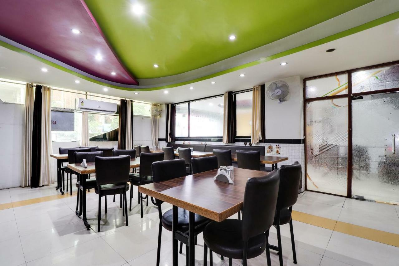 Oyo 45398 Kunal Hotel Etawah Ngoại thất bức ảnh